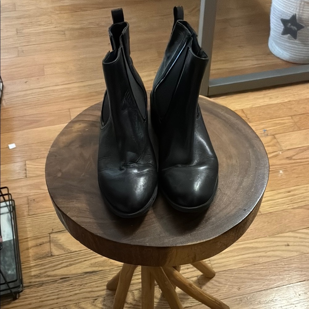 Steve Madden Black Ankle Booties with Chelsea Design